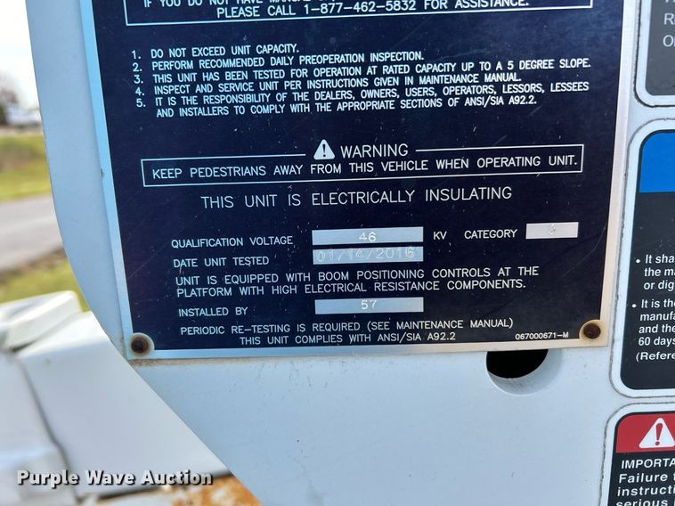 image for item NR9495 2016 Ford F550 Super Duty  bucket truck