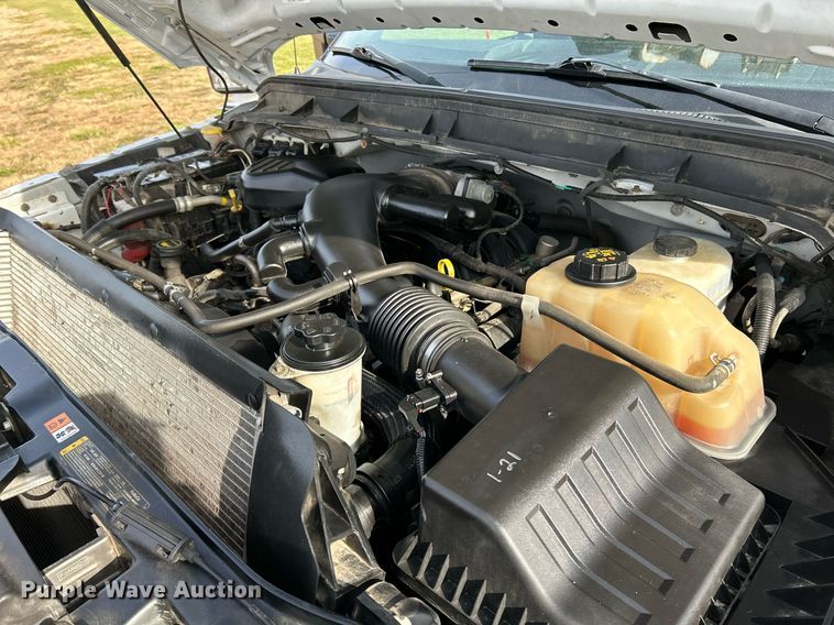 image for item NR9495 2016 Ford F550 Super Duty  bucket truck