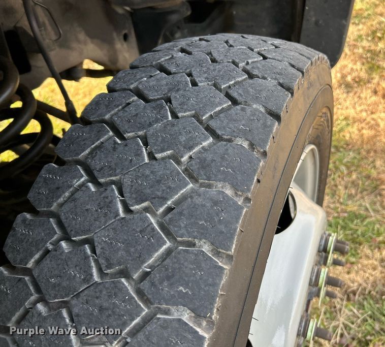 image for item NR9495 2016 Ford F550 Super Duty  bucket truck