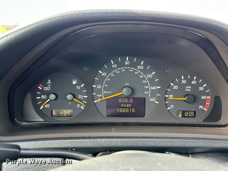 image for item NR9496 2002 Mercedes Benz CLK 320  Convertible