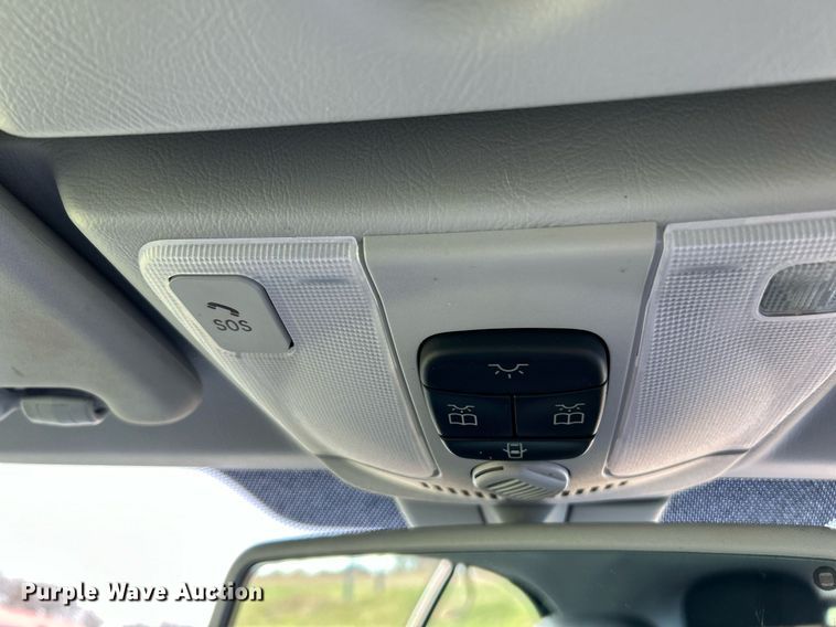 image for item NR9496 2002 Mercedes Benz CLK 320  Convertible