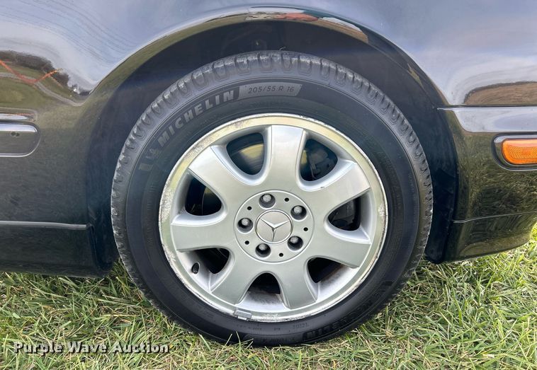 image for item NR9496 2002 Mercedes Benz CLK 320  Convertible