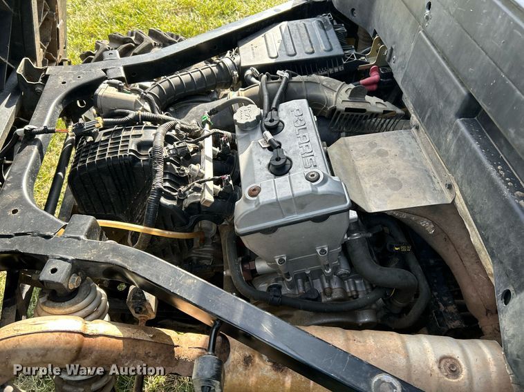 image for item NR9501 2015 Polaris Ranger 900 Crew  utility vehicle