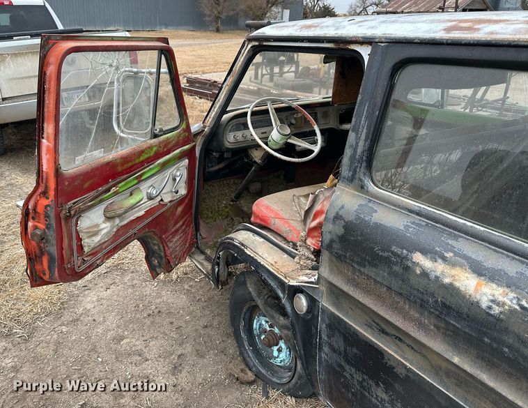 image for item NS9014 1963 Chevrolet Greenbrier  van