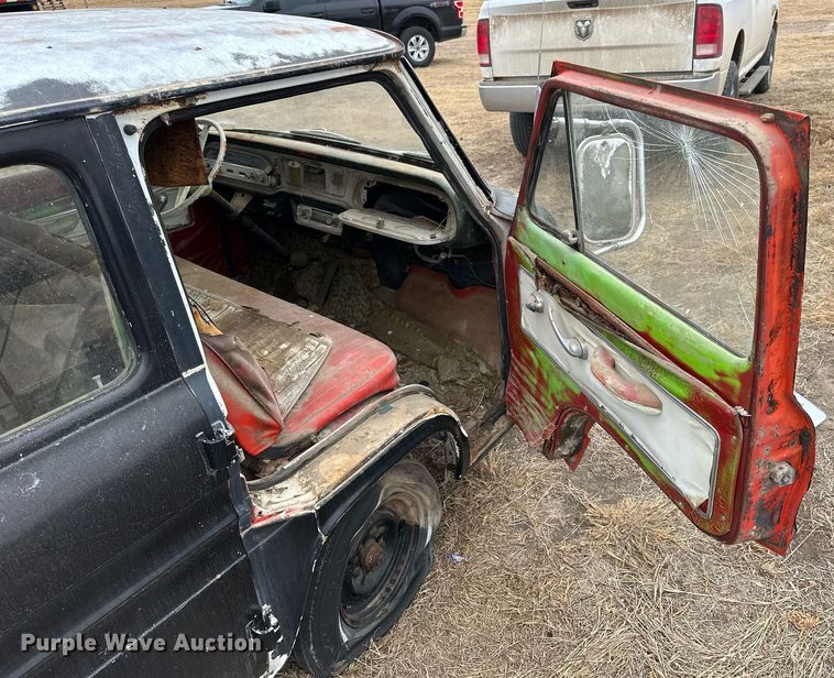 image for item NS9014 1963 Chevrolet Greenbrier  van