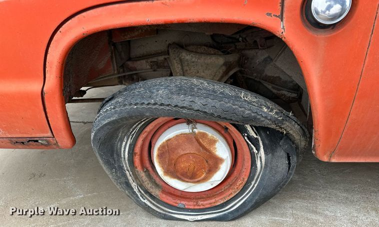 image for item NS9015 1964 Chevrolet Greenbrier  van