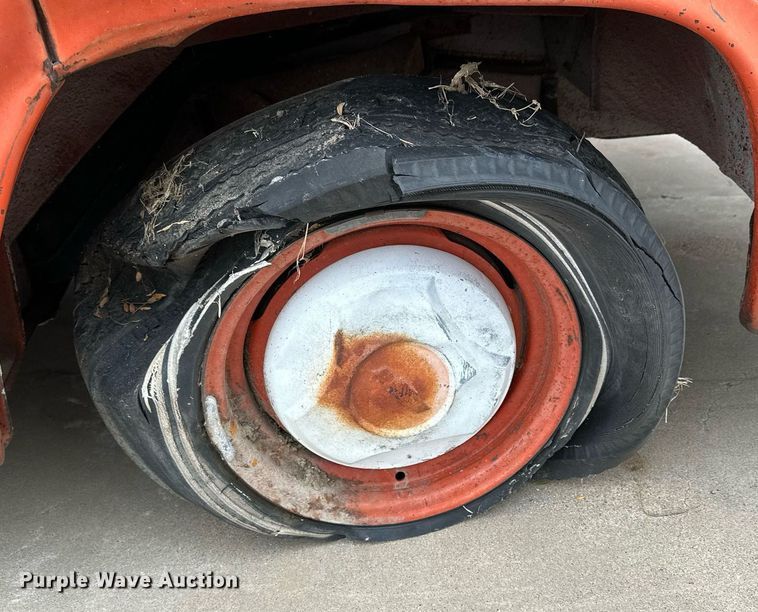 image for item NS9015 1964 Chevrolet Greenbrier  van