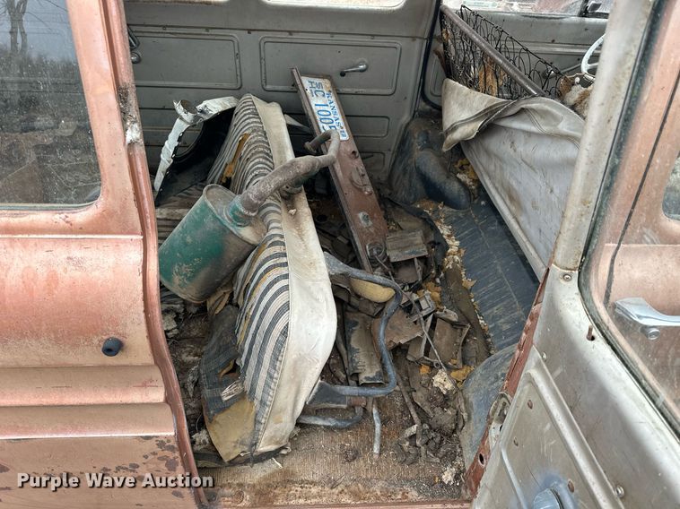 image for item NS9016 1964 Chevrolet Greenbrier  van