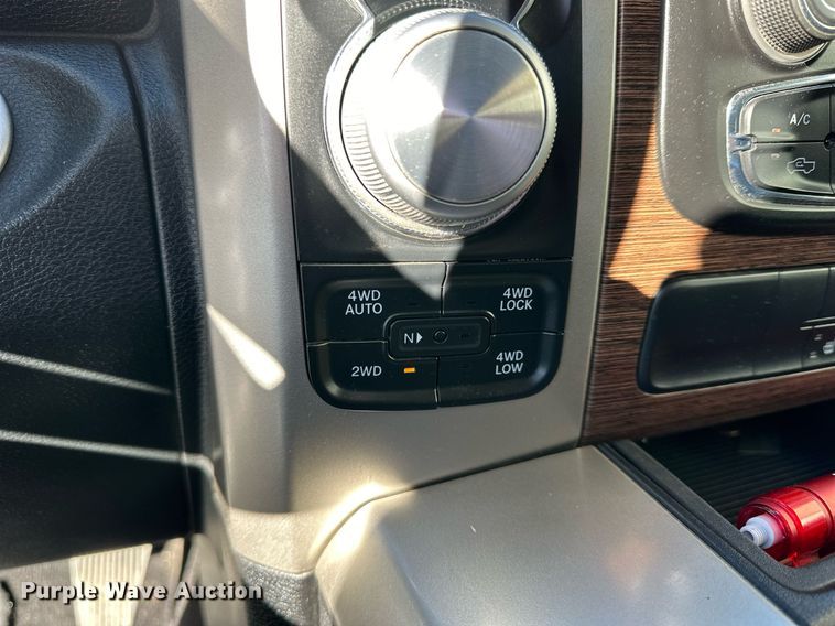 image for item NS9039 2016 Dodge Ram 1500 Laramie  Crew Cab pickup truck