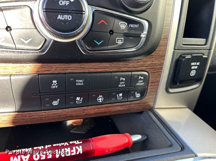 image for item NS9039 2016 Dodge Ram 1500 Laramie  Crew Cab pickup truck