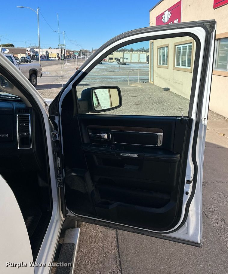 image for item NS9039 2016 Dodge Ram 1500 Laramie  Crew Cab pickup truck