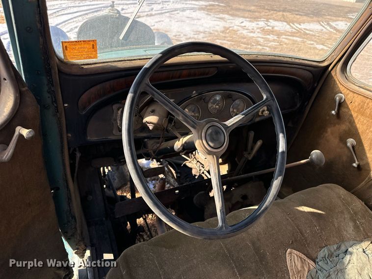 image for item NS9046 1933 Chevrolet  coupe