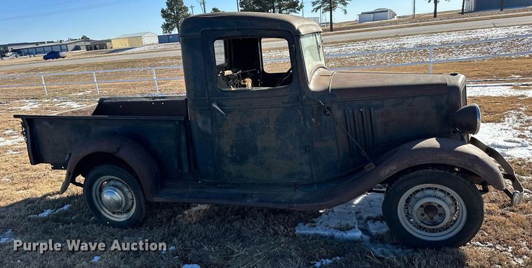 image for item NS9047 1933 Chevrolet  pickup truck