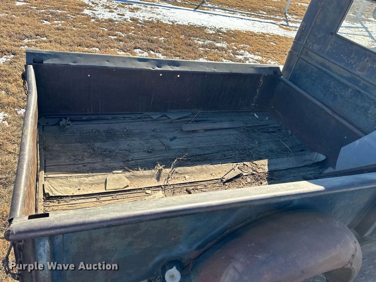 image for item NS9047 1933 Chevrolet  pickup truck