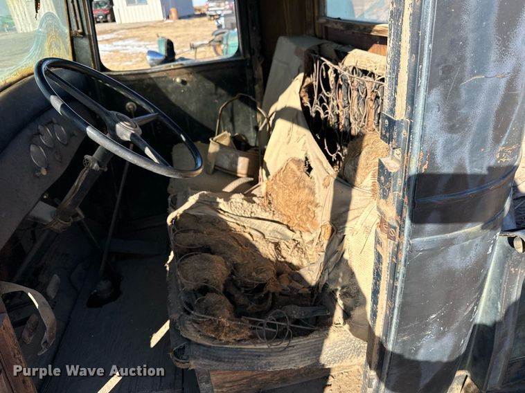 image for item NS9047 1933 Chevrolet  pickup truck