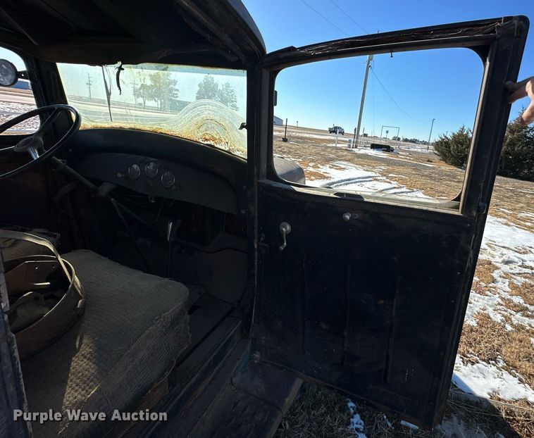 image for item NS9047 1933 Chevrolet  pickup truck