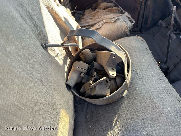 image for item NS9047 1933 Chevrolet  pickup truck