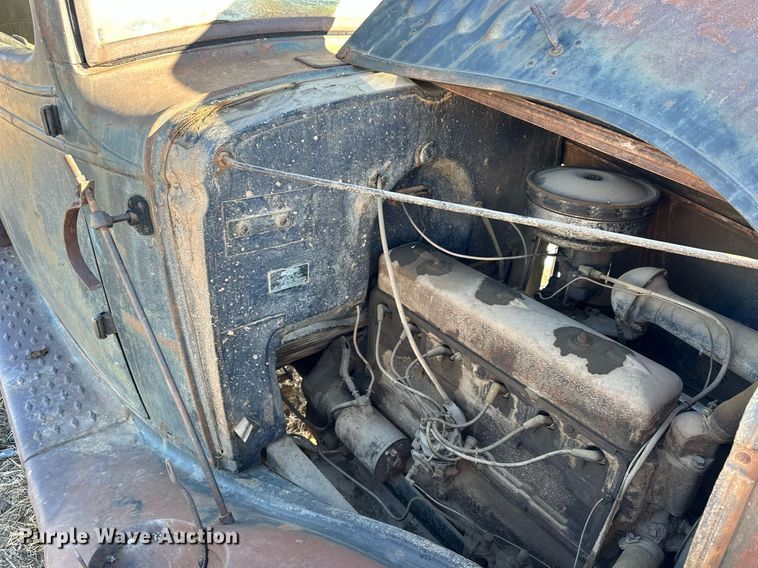 image for item NS9047 1933 Chevrolet  pickup truck