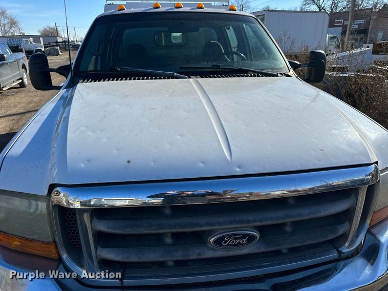 image for item NS9055 1999 Ford F450 Super Duty XLT  Crew Cab utility / service truck