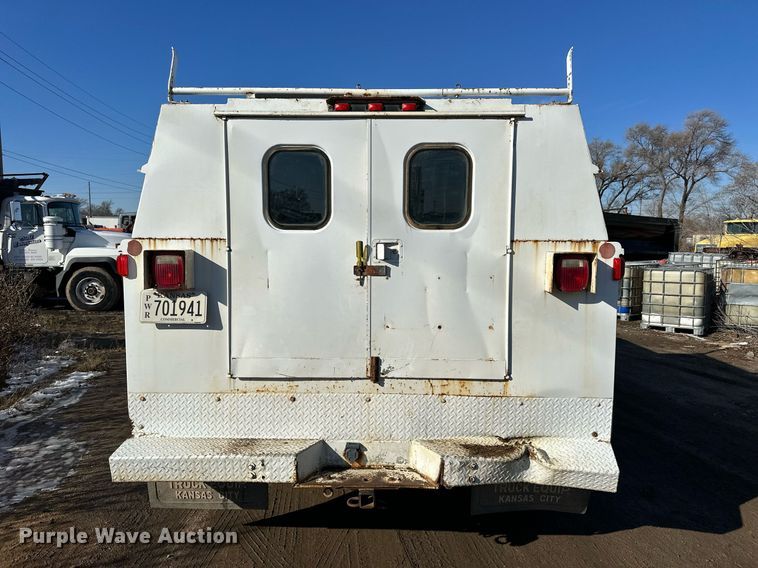 image for item NS9055 1999 Ford F450 Super Duty XLT  Crew Cab utility / service truck