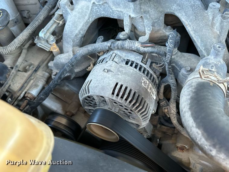 image for item NS9055 1999 Ford F450 Super Duty XLT  Crew Cab utility / service truck