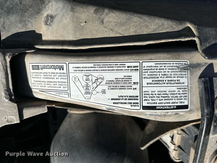 image for item NS9055 1999 Ford F450 Super Duty XLT  Crew Cab utility / service truck