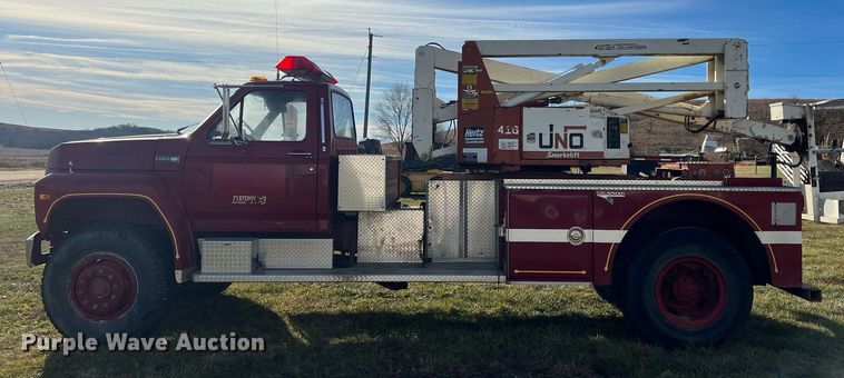 image for item OA9232 1985 Ford F750  bucket truck