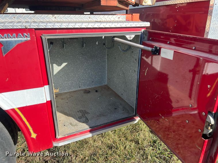 image for item OA9232 1985 Ford F750  bucket truck