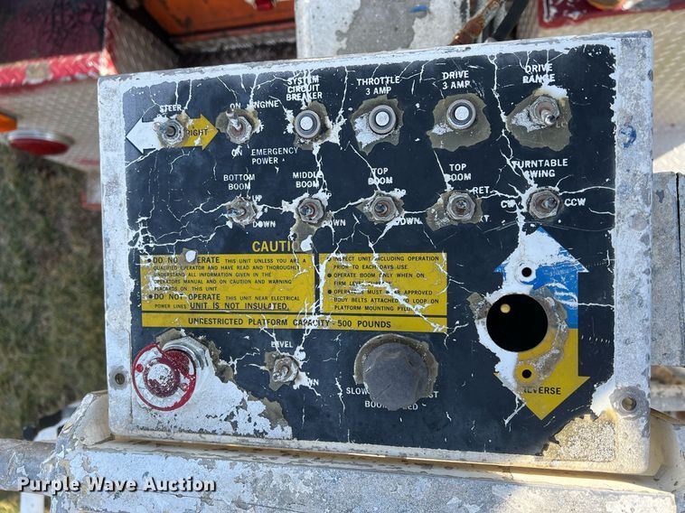 image for item OA9232 1985 Ford F750  bucket truck