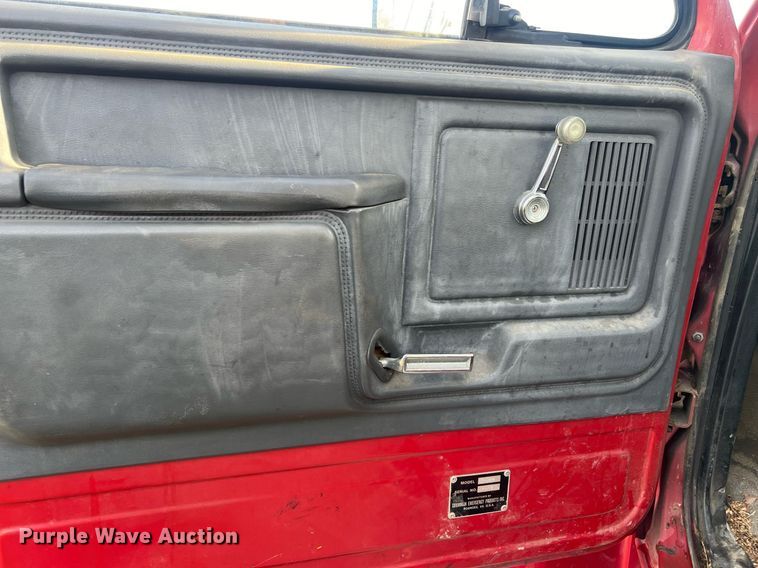 image for item OA9232 1985 Ford F750  bucket truck