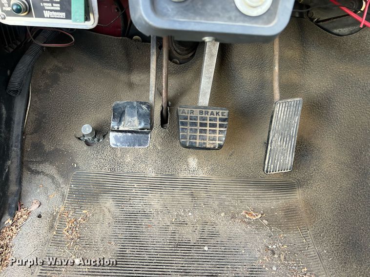 image for item OA9232 1985 Ford F750  bucket truck