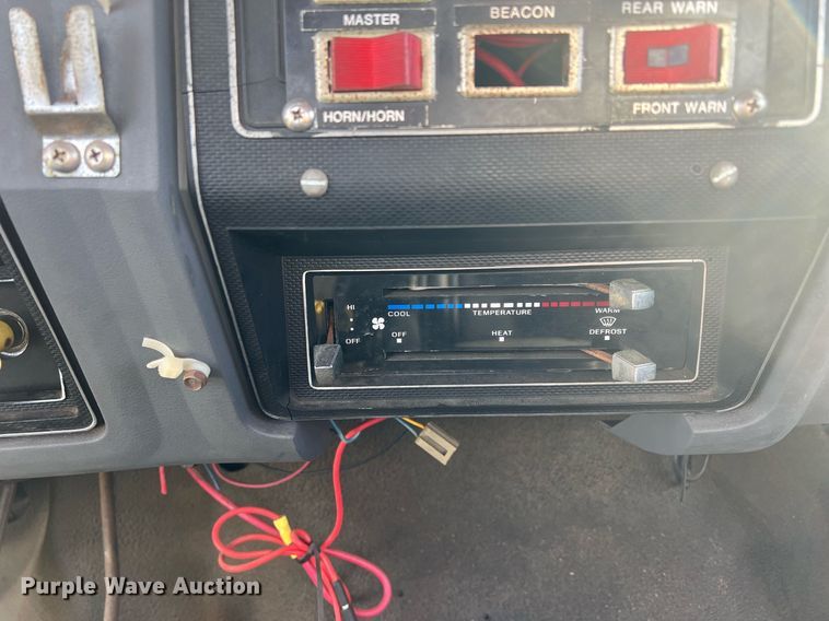 image for item OA9232 1985 Ford F750  bucket truck