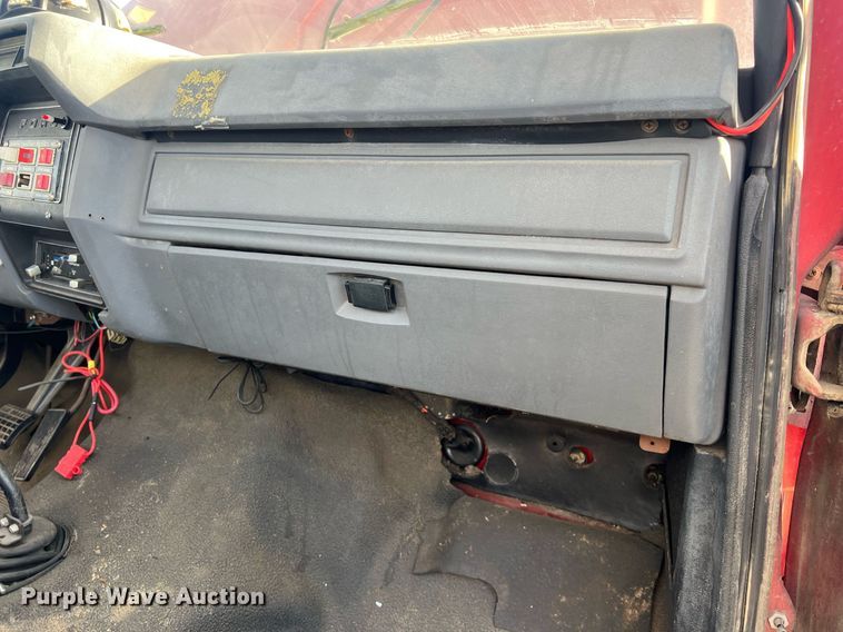 image for item OA9232 1985 Ford F750  bucket truck