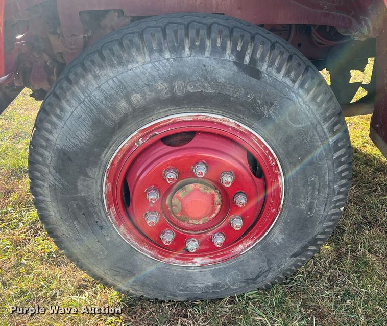 image for item OA9232 1985 Ford F750  bucket truck