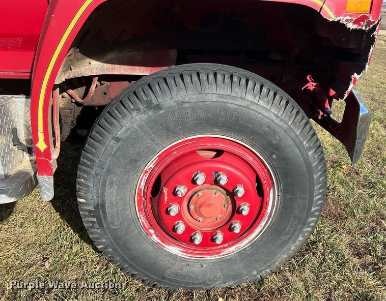 image for item OA9232 1985 Ford F750  bucket truck