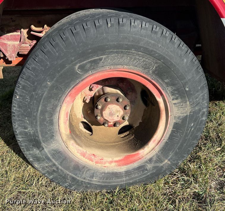 image for item OA9232 1985 Ford F750  bucket truck