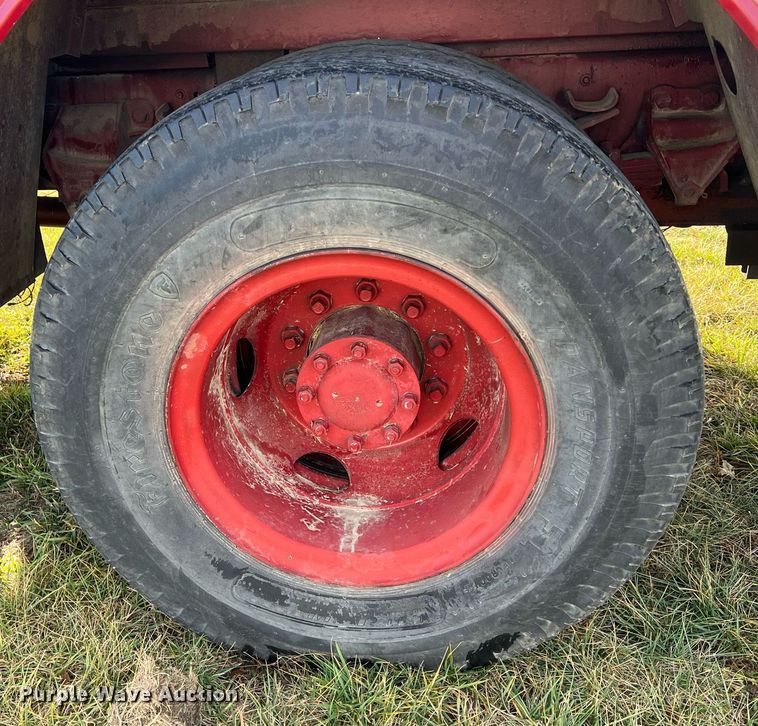 image for item OA9232 1985 Ford F750  bucket truck