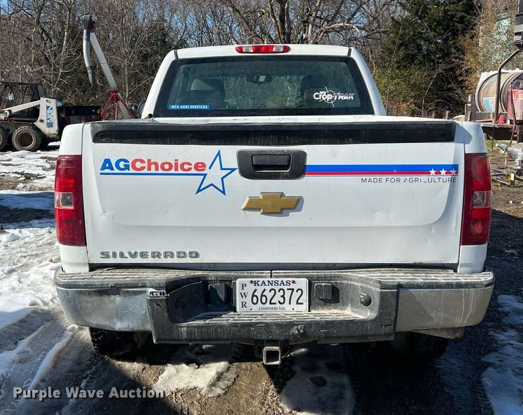 image for item OA9244 2013 Chevrolet Silverado 1500  Ext. Cab pickup truck