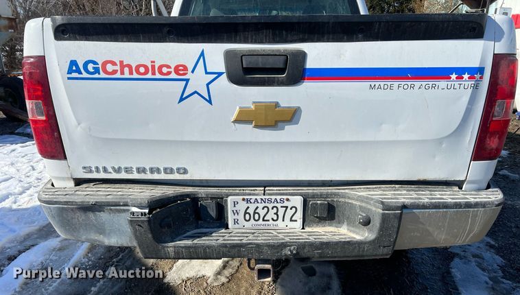 image for item OA9244 2013 Chevrolet Silverado 1500  Ext. Cab pickup truck