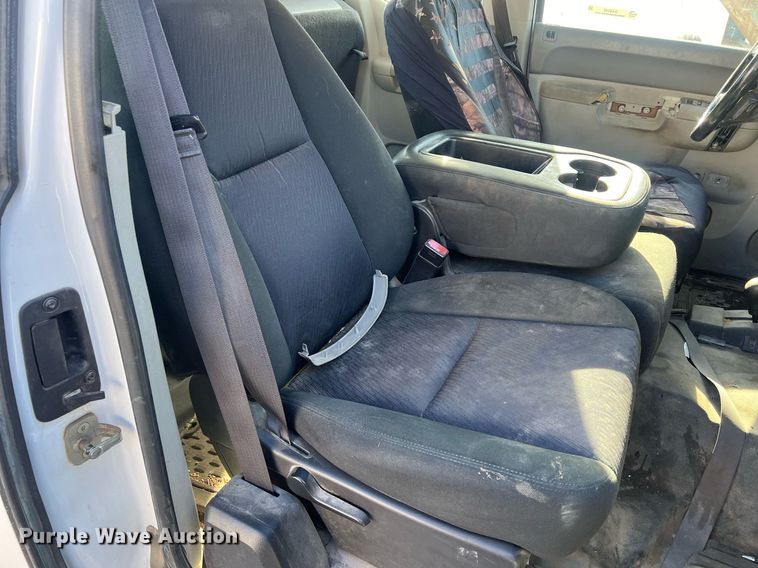 image for item OA9244 2013 Chevrolet Silverado 1500  Ext. Cab pickup truck