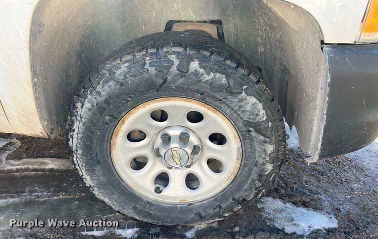 image for item OA9244 2013 Chevrolet Silverado 1500  Ext. Cab pickup truck