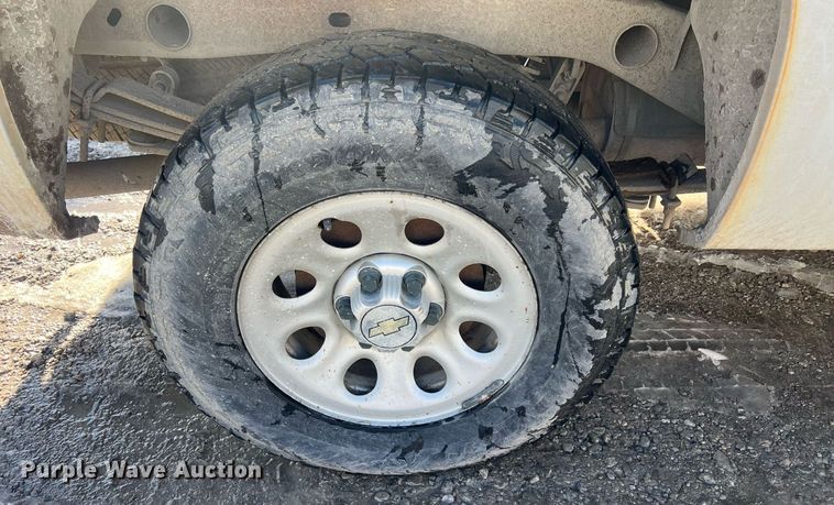 image for item OA9244 2013 Chevrolet Silverado 1500  Ext. Cab pickup truck