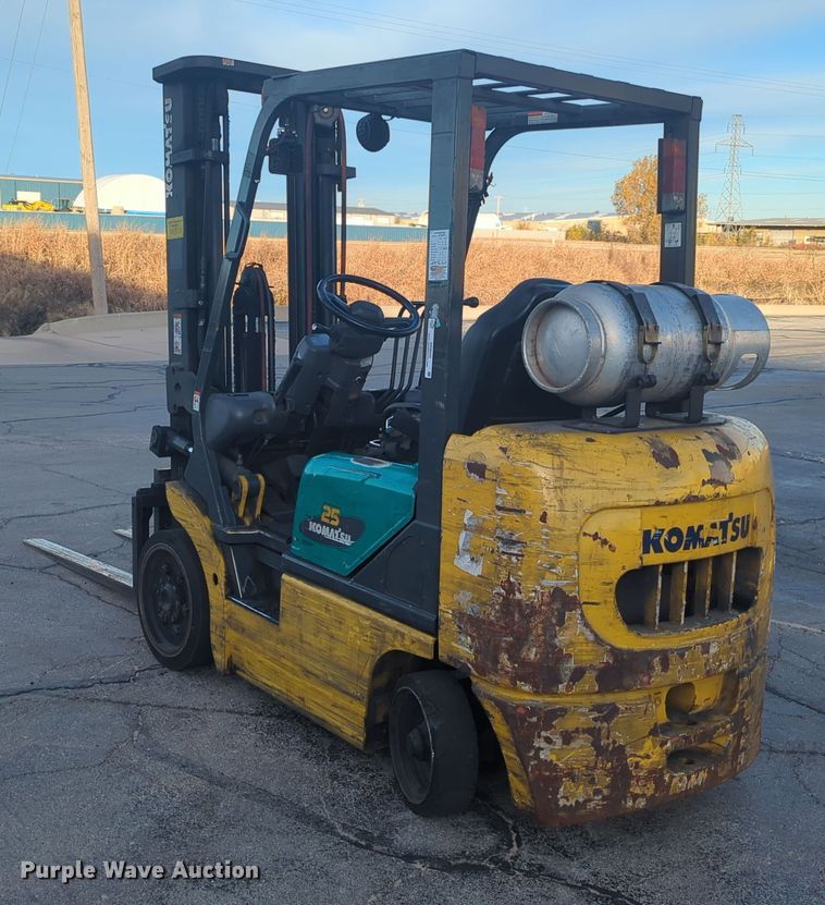 image for item OD9045 Komatsu FG25ST-14  forklift