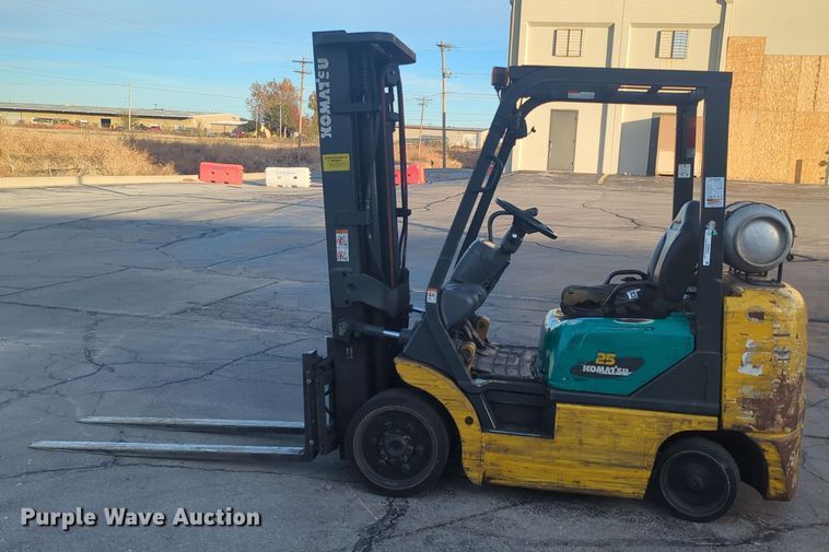 image for item OD9045 Komatsu FG25ST-14  forklift
