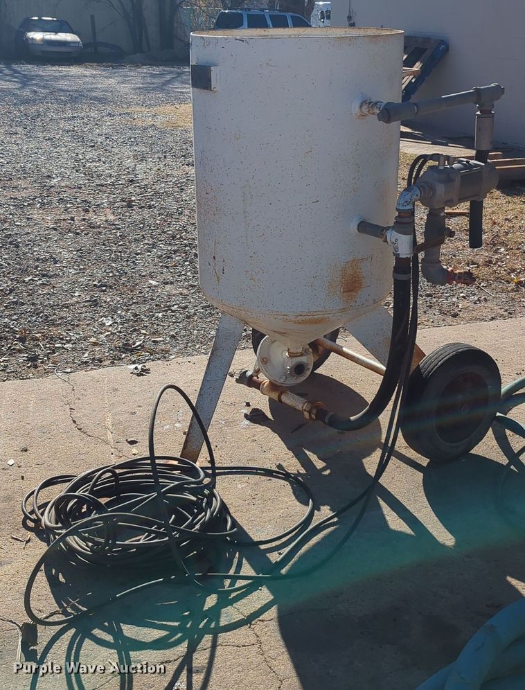 image for item OD9051 Clemco SCWB-2452  sandblaster