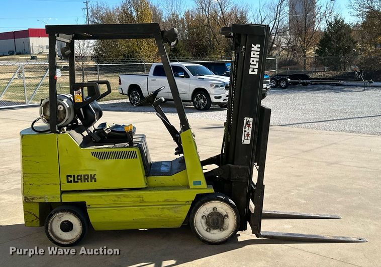 image for item OD9781 Clark GCX25  forklift