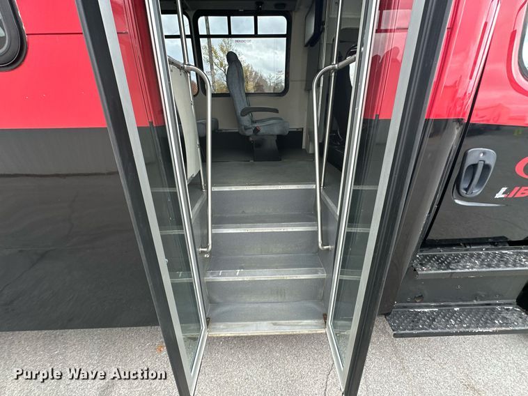 image for item OD9812 2015 Freightliner M2  shuttle bus