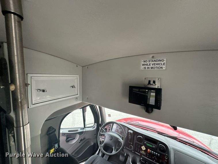 image for item OD9812 2015 Freightliner M2  shuttle bus