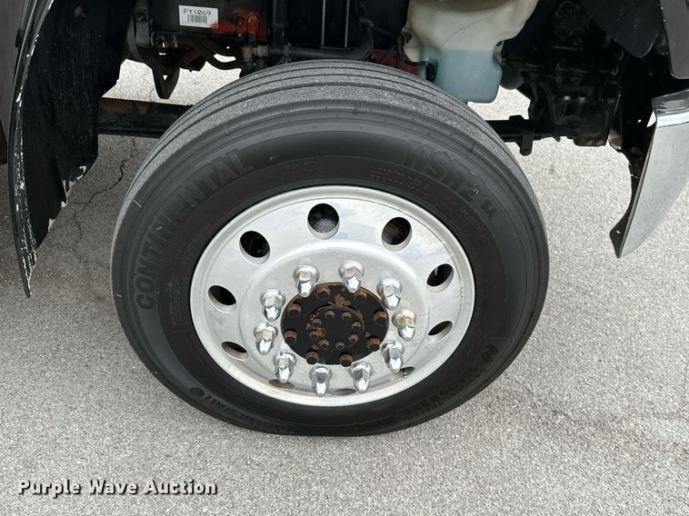 image for item OD9812 2015 Freightliner M2  shuttle bus