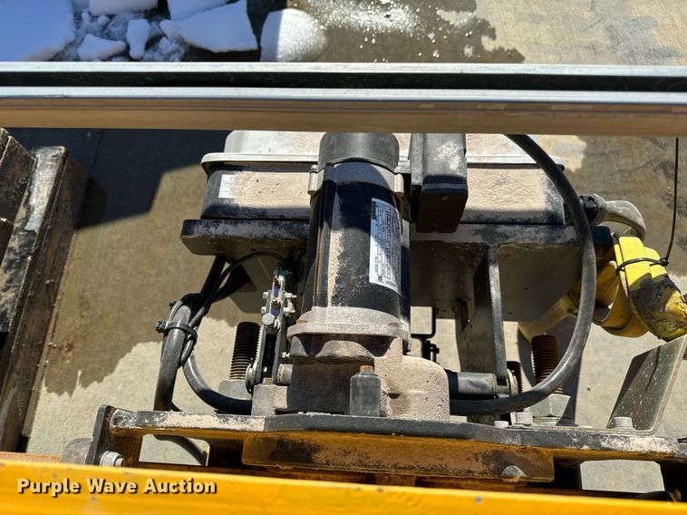 image for item OF9620 Kone Cranes  crane